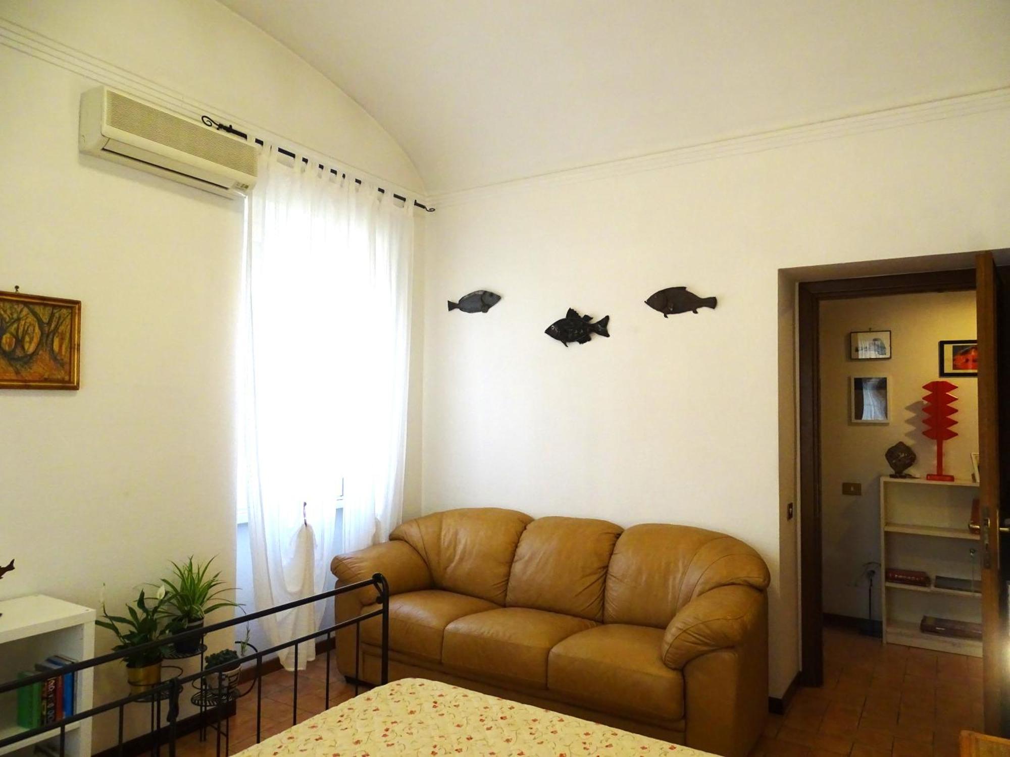 Artist House * Rom
